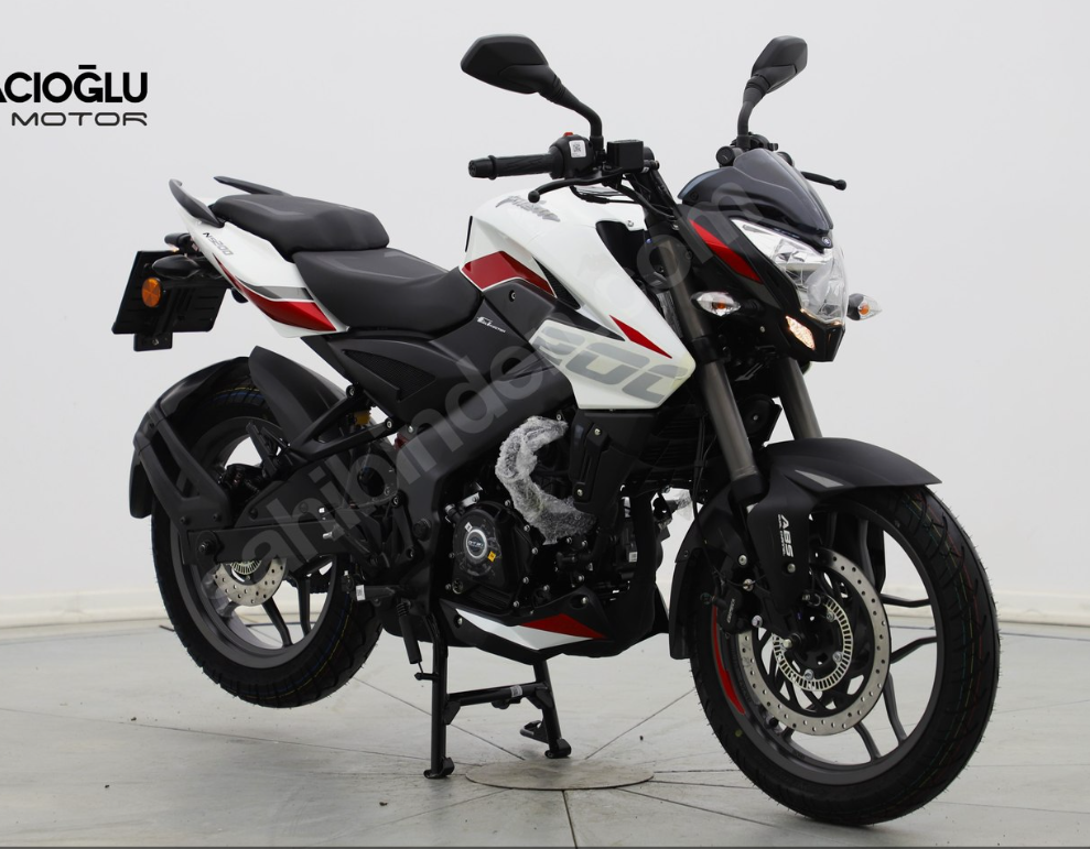 Bajaj NS 200 UG önizleme 1